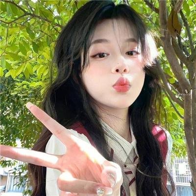 站起来的女孩
